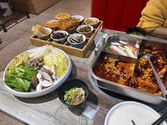 -鸡遇虾煲干锅火锅(小寨金莎店)