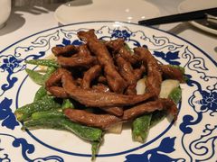 杭椒炒牛柳-西湖春天•老字号杭州菜(百汇店)