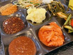 -烤路里·韩国品质自助烤肉(石路天虹4号店)