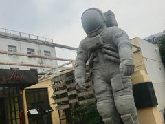 -草场地艺术区