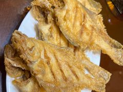 炸偏口鱼-方城小吃店