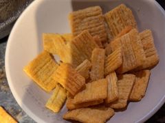 -老牌坊云南鱼豆花火锅(哈西万达店)