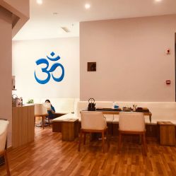 -LU YOGA（露瑜伽）专业瑜伽馆