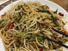 -牛八宝桂林米粉(八里庄店)