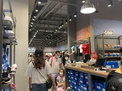 -Adidas(东荟城店)