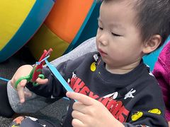 -爱睿思儿童早教亲子游泳(万象城店)