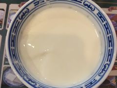 -广信牛奶甜品世家(台东店)
