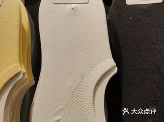 名创优品的总部就在广州，2013年发展至今