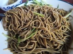 凉拌饸饹-老磨油饼(高陵店)