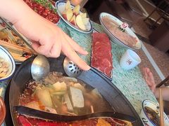 -鸿姐老火锅(疁城新天地店)