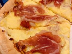 -城市大道红炉披萨烘焙坊