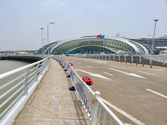入口-吴淞口国际邮轮码头-停车场