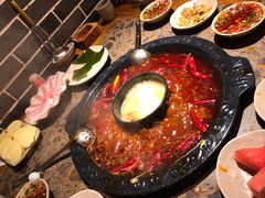 -舒家大院重庆老火锅(纪念塔店)