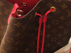 -文艺复兴百货(米兰大教堂广场店)