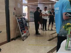 -盒马鲜生(丁香国际店)
