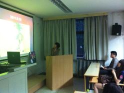 林业大学 校园演讲现场-西美医疗美容门诊部