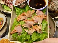 -围炉肉舍•炭烤活鳗•丹东海鲜烤肉(步行街店)