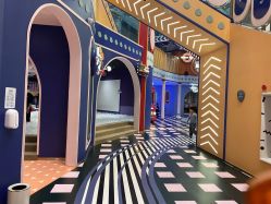 -奈尔宝家庭中心·亲子餐厅(鄞州万达店)