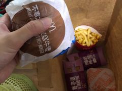 -麦当劳(乳山路店)