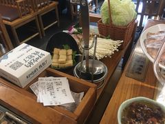 -巴渝瓦肆重庆鲜火锅(宝龙环湖店)