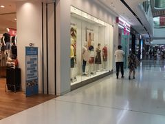-优衣库(太原龙湖万达广场店)