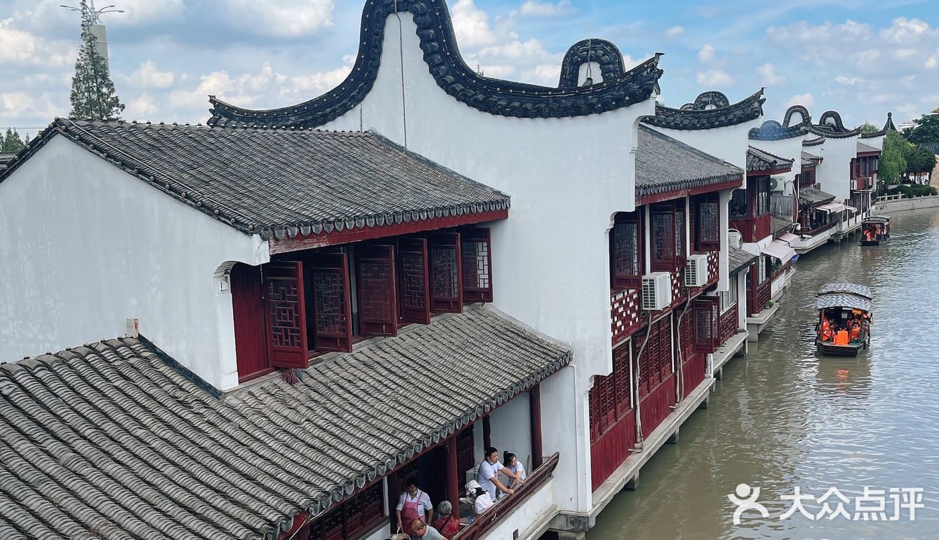 一口鲜嫩多汁的烧麦🔛幸福的周末时光