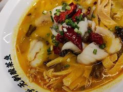 -渝是乎酸菜鱼(龙旗购物中心店)