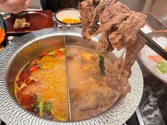 -牛YO寿喜烧·铁板烧和牛火锅自助(市府恒隆店)