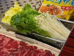 -沙胆彪炭炉牛杂煲(上海日月光广场店)