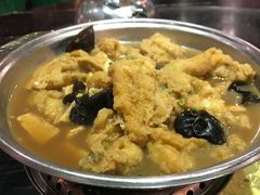 酥鱼闷豆腐-刘胖子家常菜·蹄花焖藕(中南店)