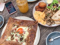 鸡蛋蘑菇熏肉荞麦可丽饼-RAC BAR(安福路店)