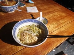 洋芋咸菜肉丝面-沪西老弄堂面馆(定西路店)