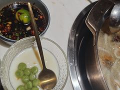 -喃喃椰·糟粕醋·椰子鸡火锅(七堡花园店)