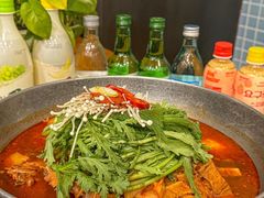 -喇喇排骨火锅·传统韩式脊骨汤(望京西园总店)