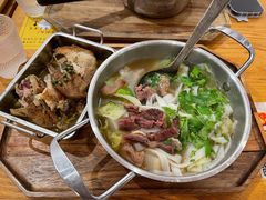 嬢嬢跷脚牛肉粉-小满手工粉(上海文峰广场店)