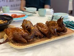 招牌乳鸽松-五谷芳乳鸽王(梅沙老店)