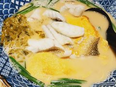 招牌黄鱼面-荣家黄鱼面(前滩太古里店)
