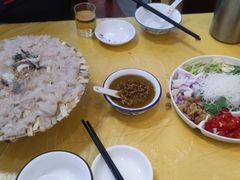 -官塘陈记鱼生·潮汕砂锅粥·牛肉火锅(潮枫路总店)