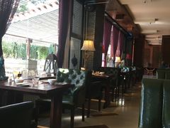 靠窗位-Local泰莲庭(虹鳟鱼店)