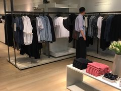 -COS(月星环球港店)