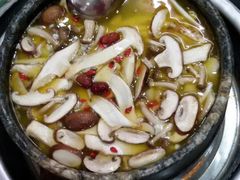 石锅野菌松茸鸡-南渝食府.石锅鸡(尚城花园店)