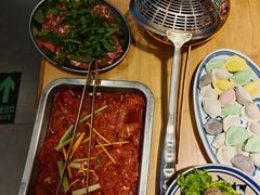 -洱火云南酸菜牛肉火锅(石景山当代商城店)