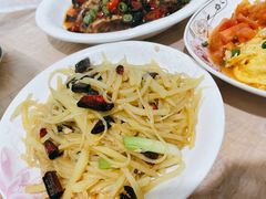 -洪霞餐馆