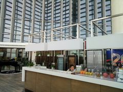 -黄金时代游泳健身云畔会所(绿地中心双子塔店)