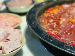 -渝嘴小老弟老火锅(华新村店)