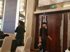 -南京双门楼宾馆(盐仓桥地铁站阅江楼店)