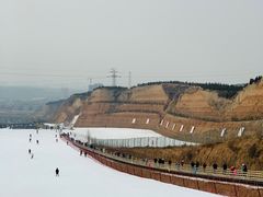-采薇庄园四季滑雪场