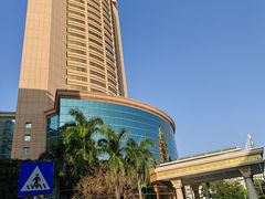 -深圳君逸国际酒店(龙岗横岗塘坑地铁站店)