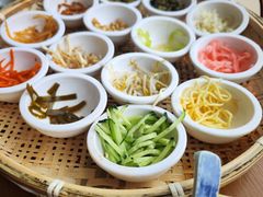 -包整·丝娃娃(一览甲秀楼风景店)