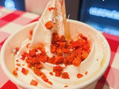 草莓酸奶冰淇淋-西贝(吴江路湟普汇店)